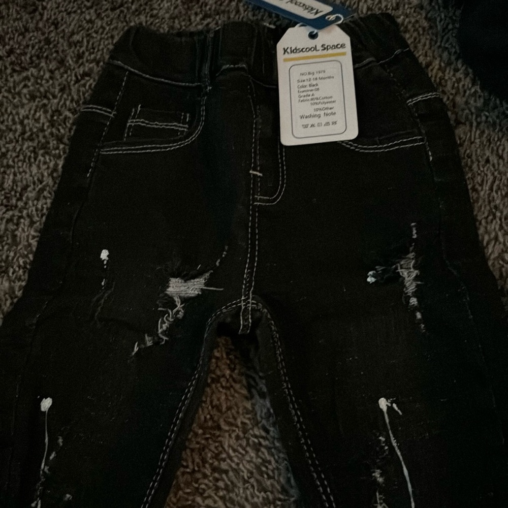 Toddler boys jeans with rips
